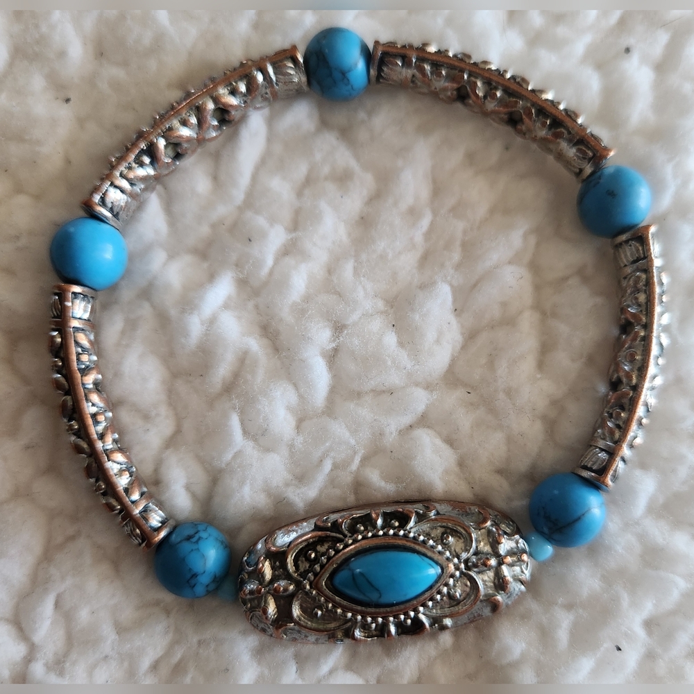 HAND CRAFTED Beaded Bracelet